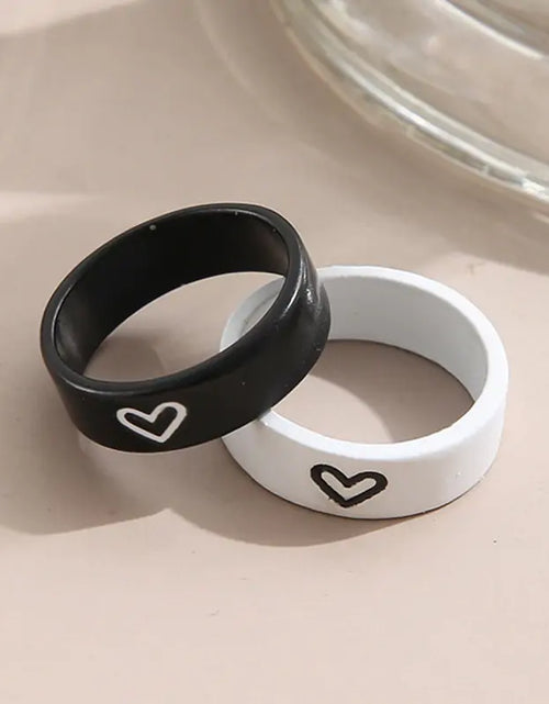 Load image into Gallery viewer, Heart-Shaped Couple Ring
